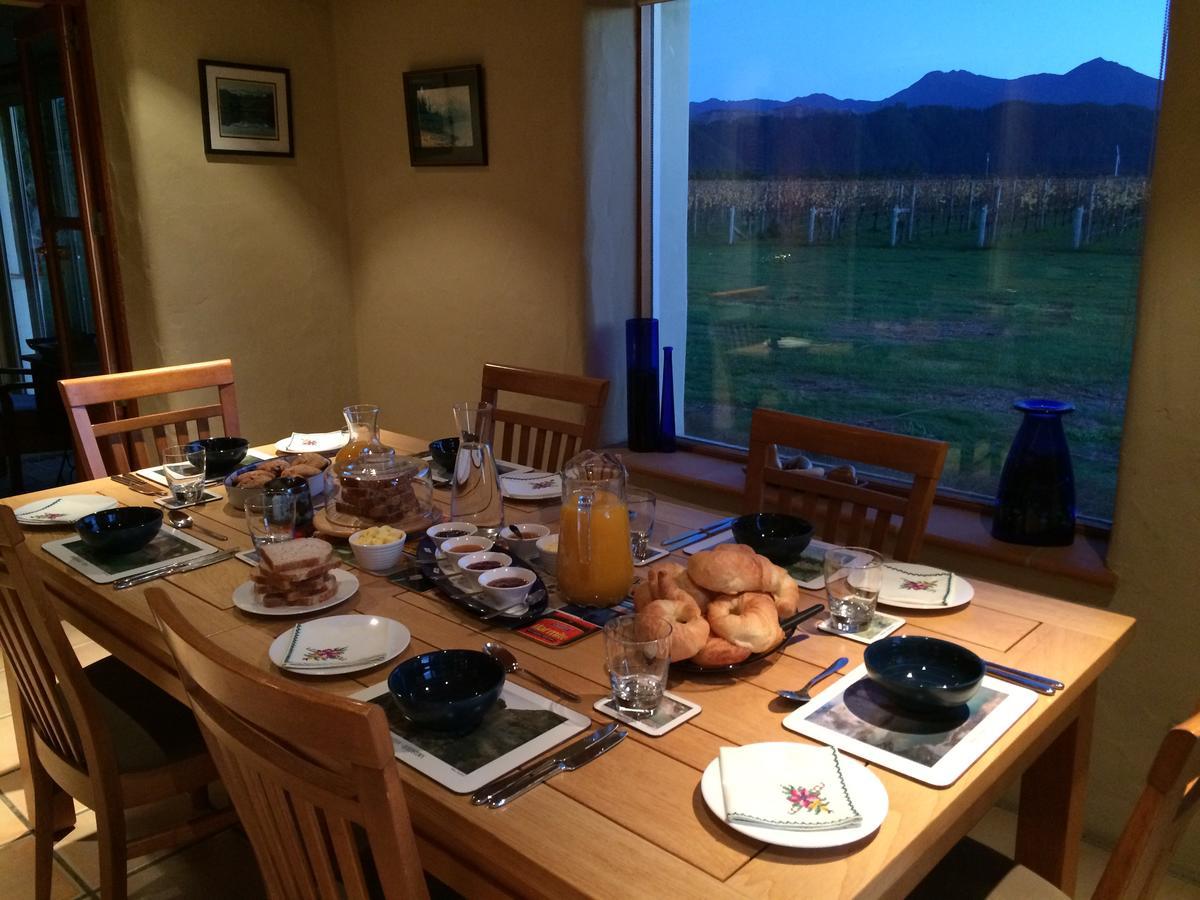 Straw Lodge Vineyard And Boutique Lodging Renwick Εξωτερικό φωτογραφία